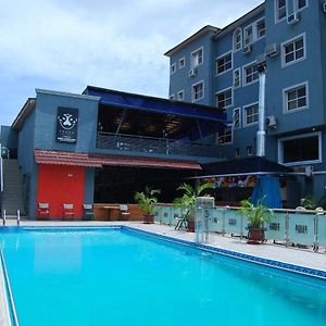 Dawn Carrington Hotels And Suites